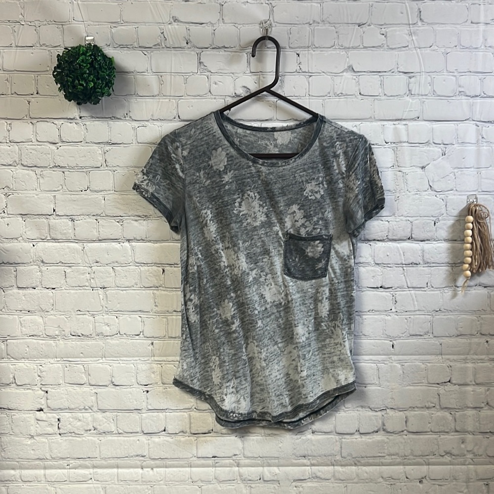 American Eagle Small Women’s Shirt